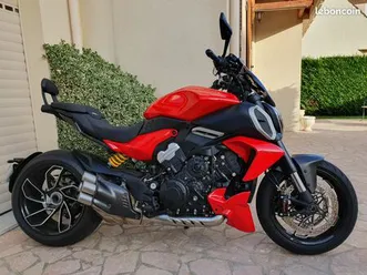 ducati diavel v4
