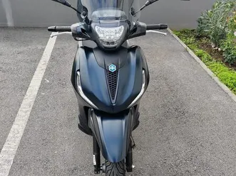 piaggio beverly 300 s hpe, 2022 god.