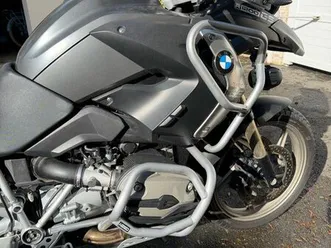 gs bmw 1200 cc avec valise diagnostique