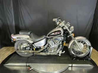 2000 honda shadow vlx