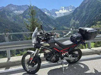 aprilia tuareg canyon sand nero