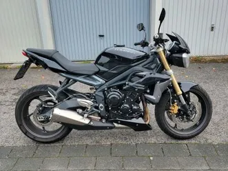 triumph street triple 675