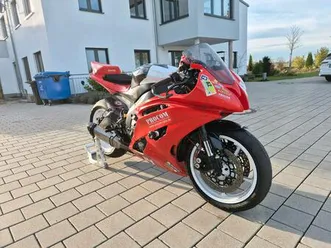 yamaha r6 rj15 rennstrecke