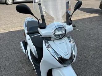 ‼️honda sh mode 125 neuwertig led, keynes, start&stop tüv 05/27‼️