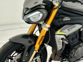 triumph speed triple 1200 rs 5.415km