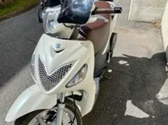 scooter suzuki 125 sixteen