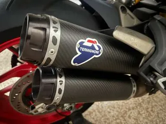 ducati monster 821 bianco