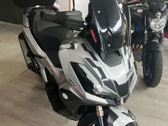 honda adv 350 argento