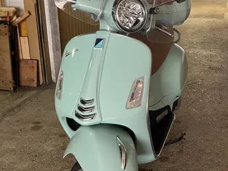 piaggio vespa 300 gts hpe abs