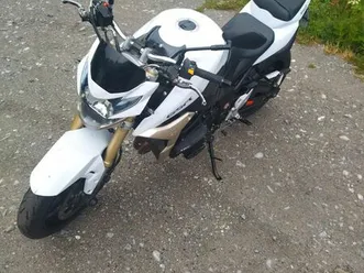 gsr 750■révision a jour 02/07/2025■vidange, freins.■pneus neufs (road5)■ct ok■27000km peu évolutif■abs■pot léo vince