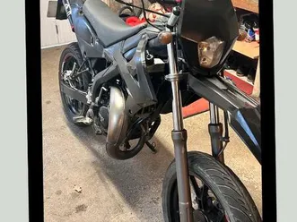 moto 50 cc rieju mrt 2023