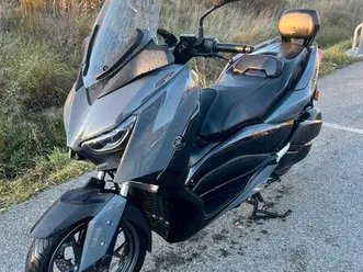 yamaha x-max 300