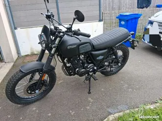 moto 125 cc brixton felsberg