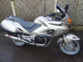 honda deauville 650 v reg stainless exhuast new battery 1yrs mot
