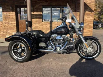 2016 harley davidson freewheeler