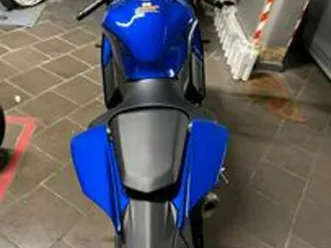 yamaha yzf r7 - 2023