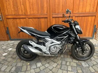 suzuki gladius (sfv650) – ez 04/2009 – 53 kw / 72 ps –nur 9.550km