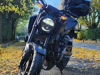 ? honda cb125r 2024 – 11 400 km – noir – excellent état – 4 399