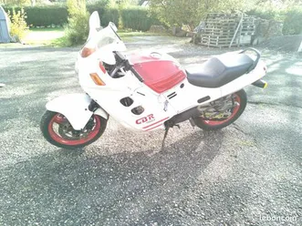 moto honda 1000 cbr