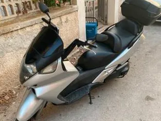 honda silver wing 600