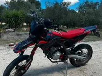 fantic motor motard 125 4t casa