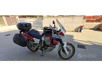 africa twin 750 rd04