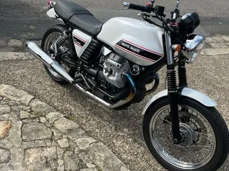 moto guzzi v7 classic