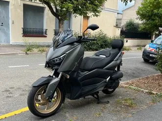 scooter yamaha xmax125