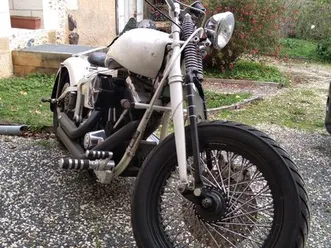 hd fxst 1340, année 1992,beg, nombreux accessoires, roule régulièrement.ct ok du03/25.prix 8000