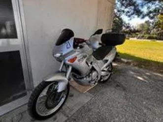 aprilia 650
