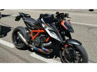 1290 super duke r (2020)