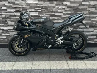 yamaha yzf r1 rn19, 2009 god.