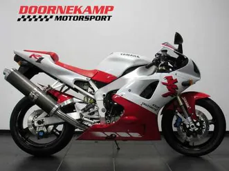 yamaha yzf-r1 rood