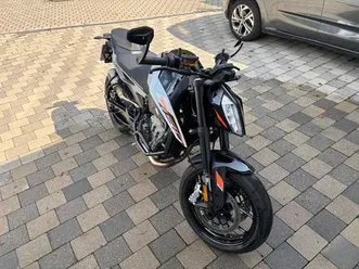 ktm duke 790