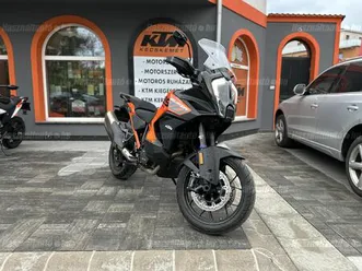 doboz szett és tech pack az árban!