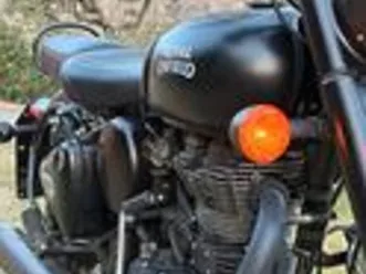 royal enfild classi 500