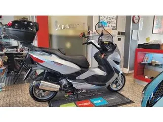 malaguti madison 250 rs