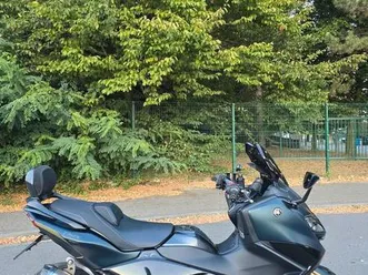 ② yamaha t-max 560 tech max équipé toutes options état showroo