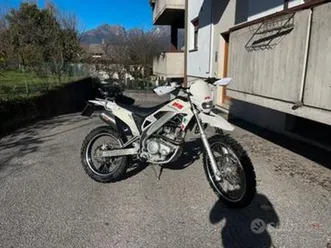 hm locusta 200 cc trail