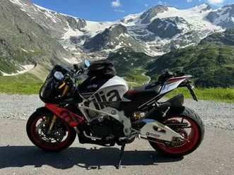 aprilia tuono v4 factory 2019 - erste hand - top gepflegt