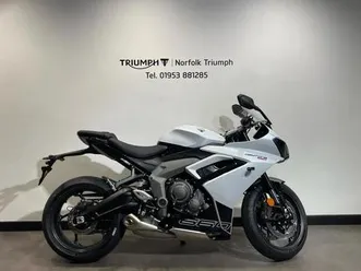 triumph daytona 660