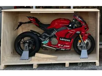 ducati panigale v4 champion replica pecco bagnaia