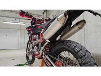 swm rs 500 r my2016 - mega tagliandata e accessori