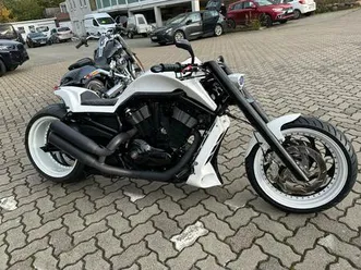 harley-davidson v rod komplettumbau 300er reifen