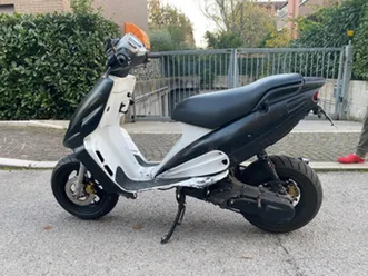 malaguti phantom f12 del 2007 con libretto grande