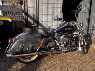 harley-davidson road king classic milwaukee eight