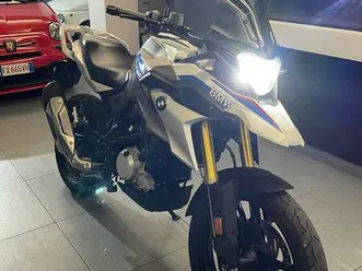 bmw g 310 gs rally bianco