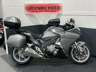 honda vfr1200f dct 1200 cc