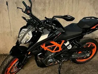 ktm duke 390 ez. 05.2022 a2 führerschein top zustand