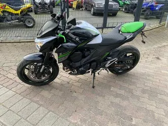 schöne gepflegte kawasaki z 800 mit abs,nur 21712 km tüv 11.2027